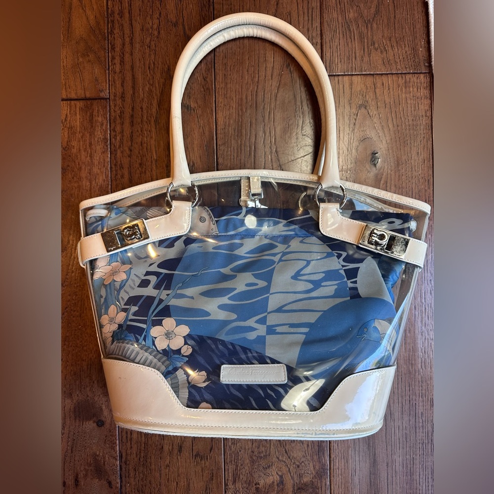 ✨ Salvatore Ferragamo Y2K Scarf Print PVC Tote | Koi + Lotus Snap-In Pouch |Rare - Picture 3 of 16